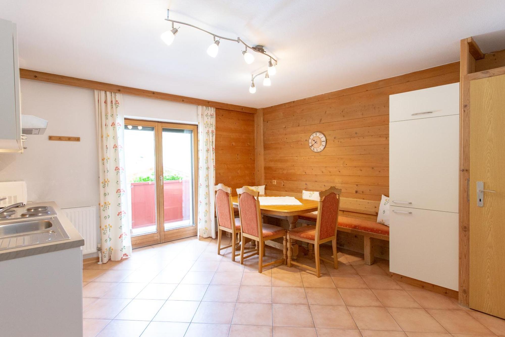 לינה וארוחת בוקר ניוסטיפט אים סטובאיטל Haus Steinbock מראה חיצוני תמונה